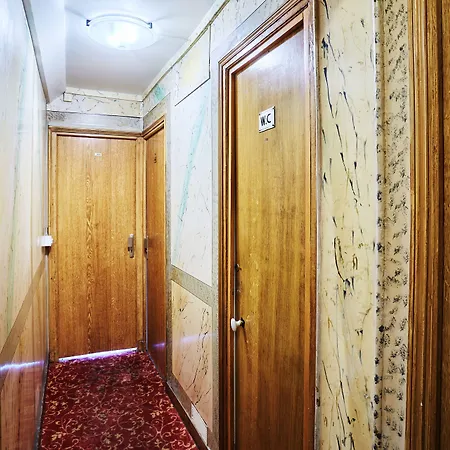 Tiquetonne Hotel Paris