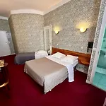 Tiquetonne Hotell Paris