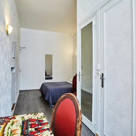 Tiquetonne Hotel